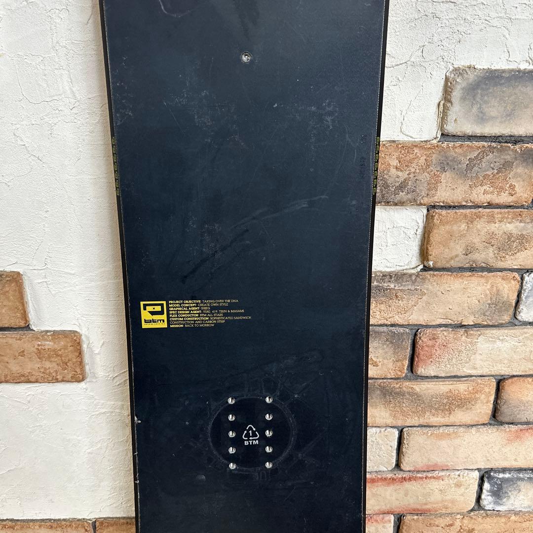 BTM スノーボード 板 158cm ブラック シンプルデザイン