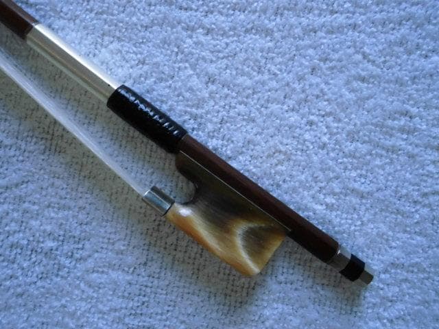 茶水牛フログ◆ビオラ弓