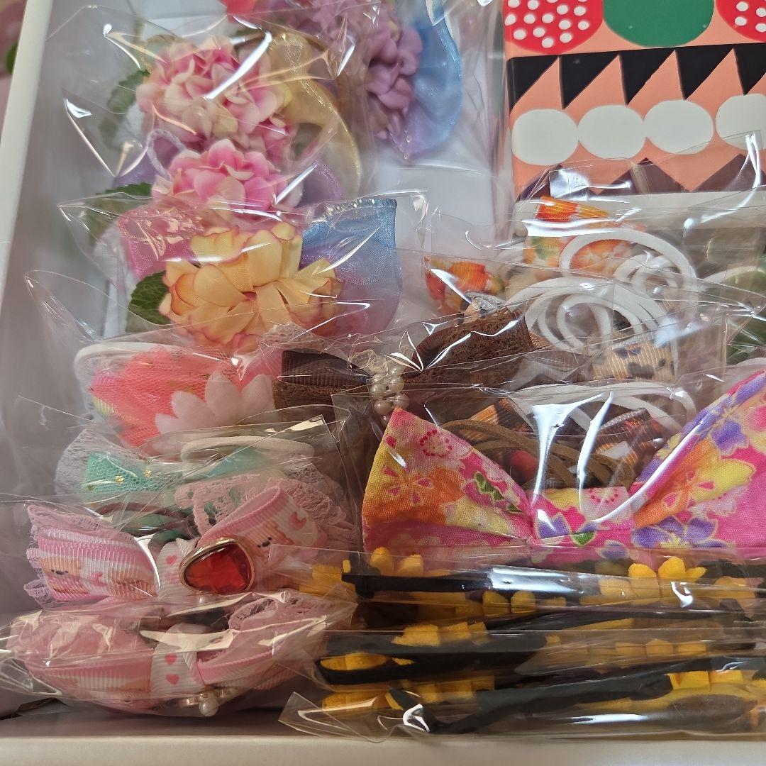 カラフルな犬用ネックアクセサリーセット