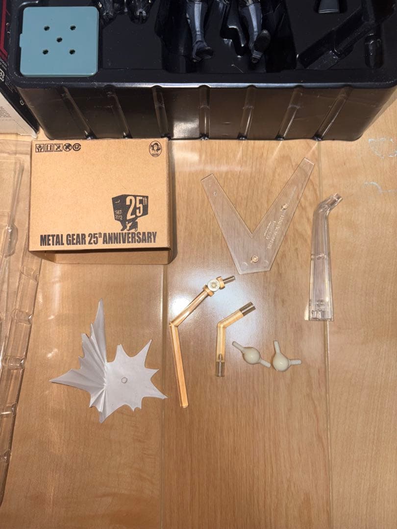 リボルテックヤマグチ　メタルギアソリッド　ピースウォーカー スネークフィギュア