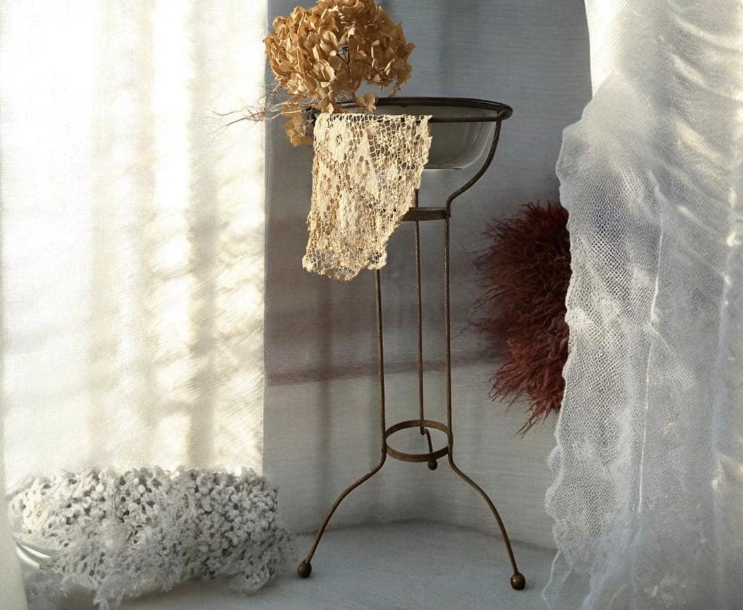 アンティーク ホーロー 洗面台　ボウル タオル掛け付き　三脚スタンド