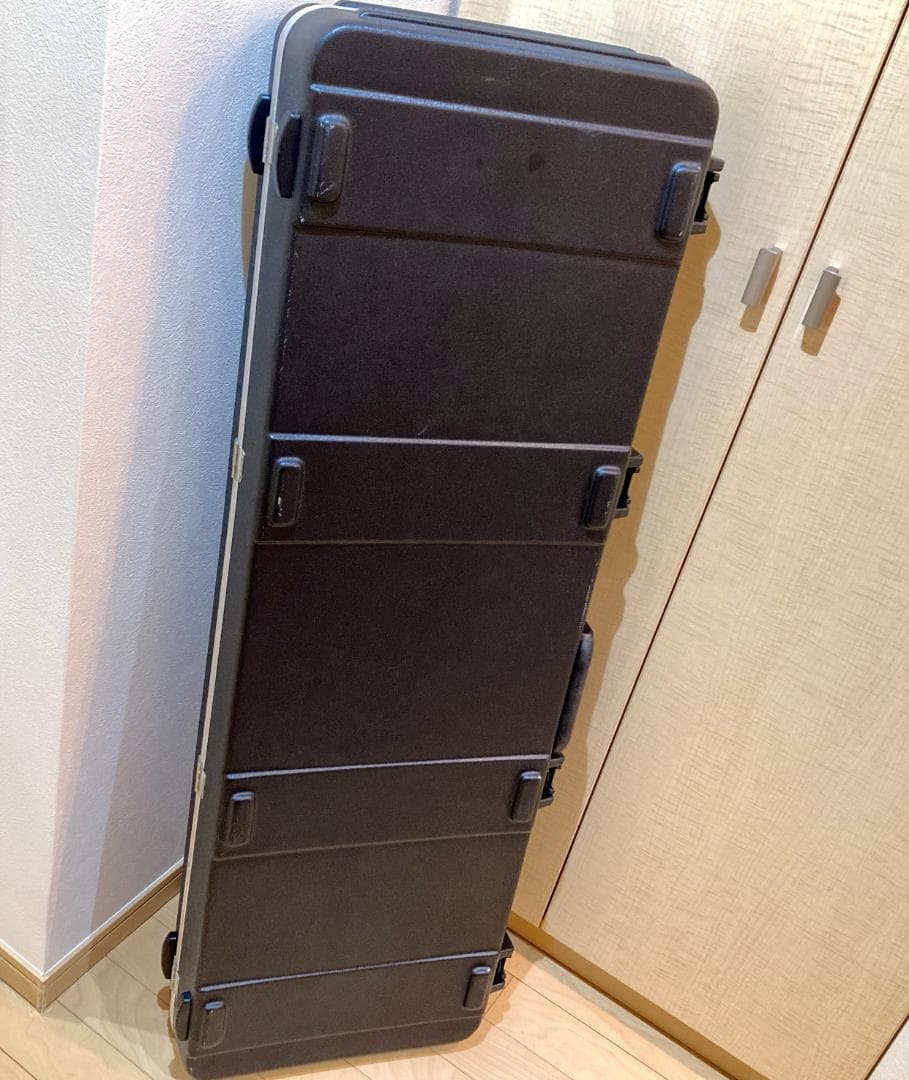 FENDER USA 純正 ベース用ハードケース TSAロック付