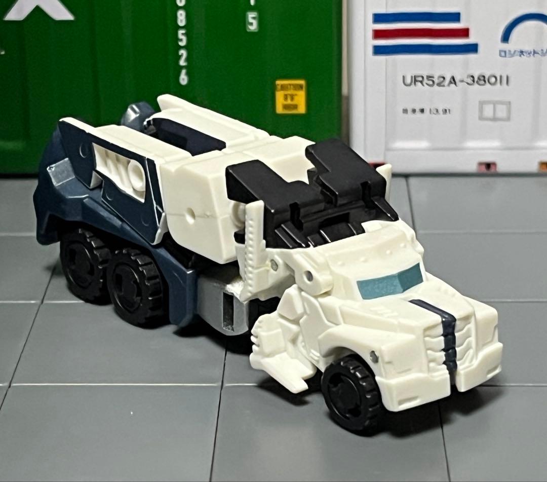 トランスフォーマー クロムチェンジャー ボウケンジャー ゴーゴーショベル