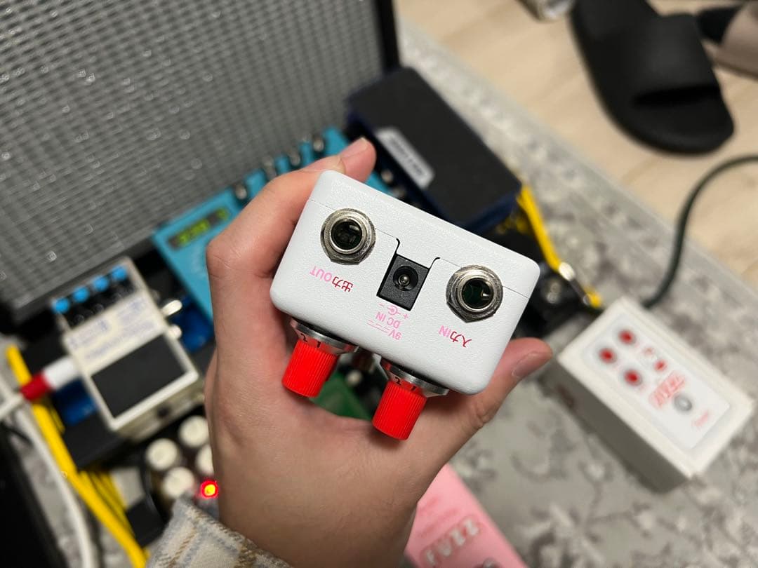Fender Hello Kitty Fuzz ギターエフェクター