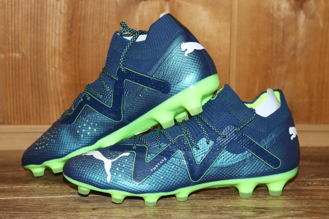 新品 プーマフューチャーアルティメット HG/AGサッカースパイク27.5cmⒽ