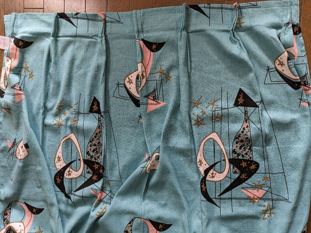 50'柄カーテン2枚　ブルーパレット200