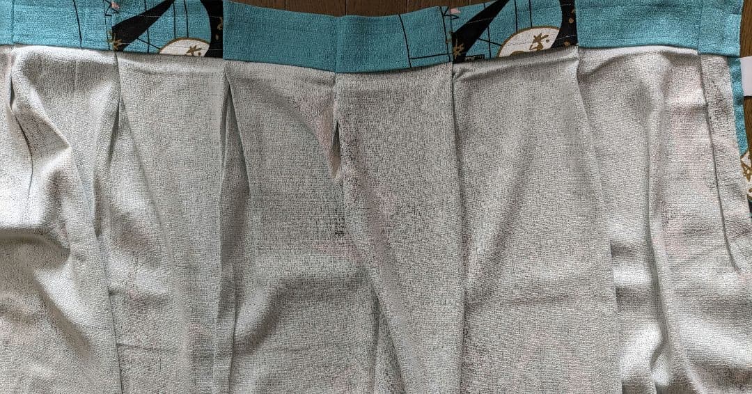 50'柄カーテン2枚　ブルーパレット200