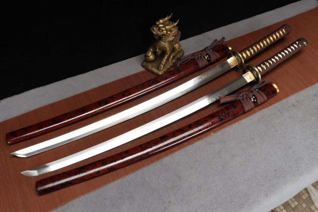 【逆刃の侍】武具　刀装具　日本刀　模造刀 居合刀 1本