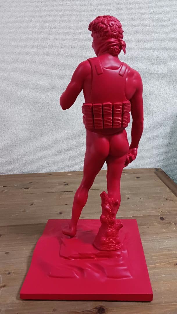 【新品!!】バンクシー フィギュア SUICIDEMAN(Red)
