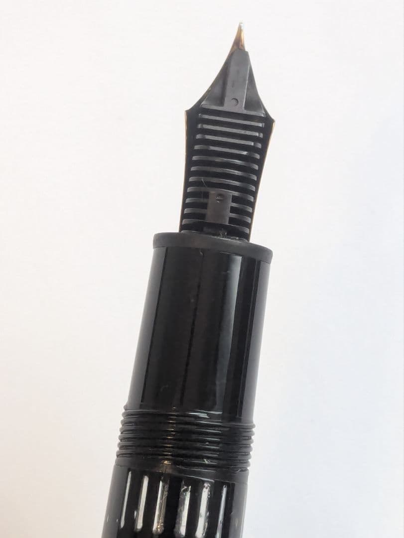 モンブラン　マイスターシュテュック146　14金　EF　ヘミングウェイ芯