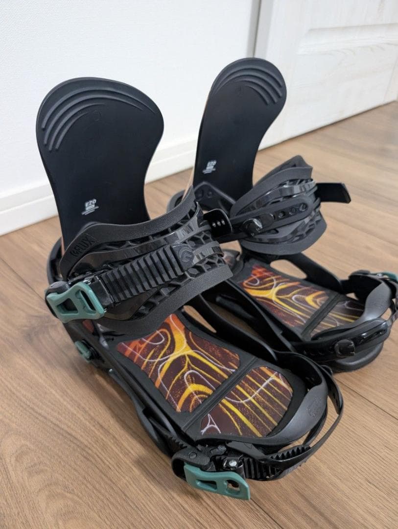 【レア・美品】FLUX EZO Mサイズ 限定モデル ビンディング