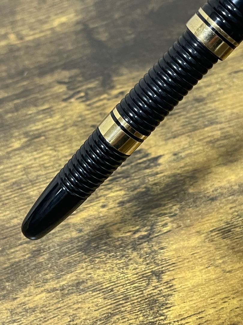 未使用に近い　1970年代　初期型　ギャザード　エボナイト　14金　万年筆　中字