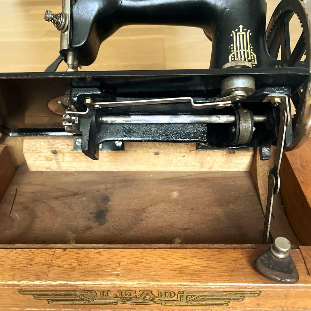 古道具　アンティーク　手回しミシン　LEAD インテリア