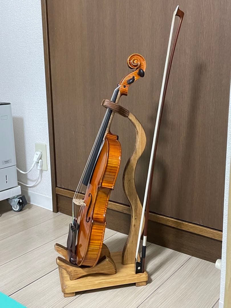 【新品・未使用】高級バイオリンスタンド／木製