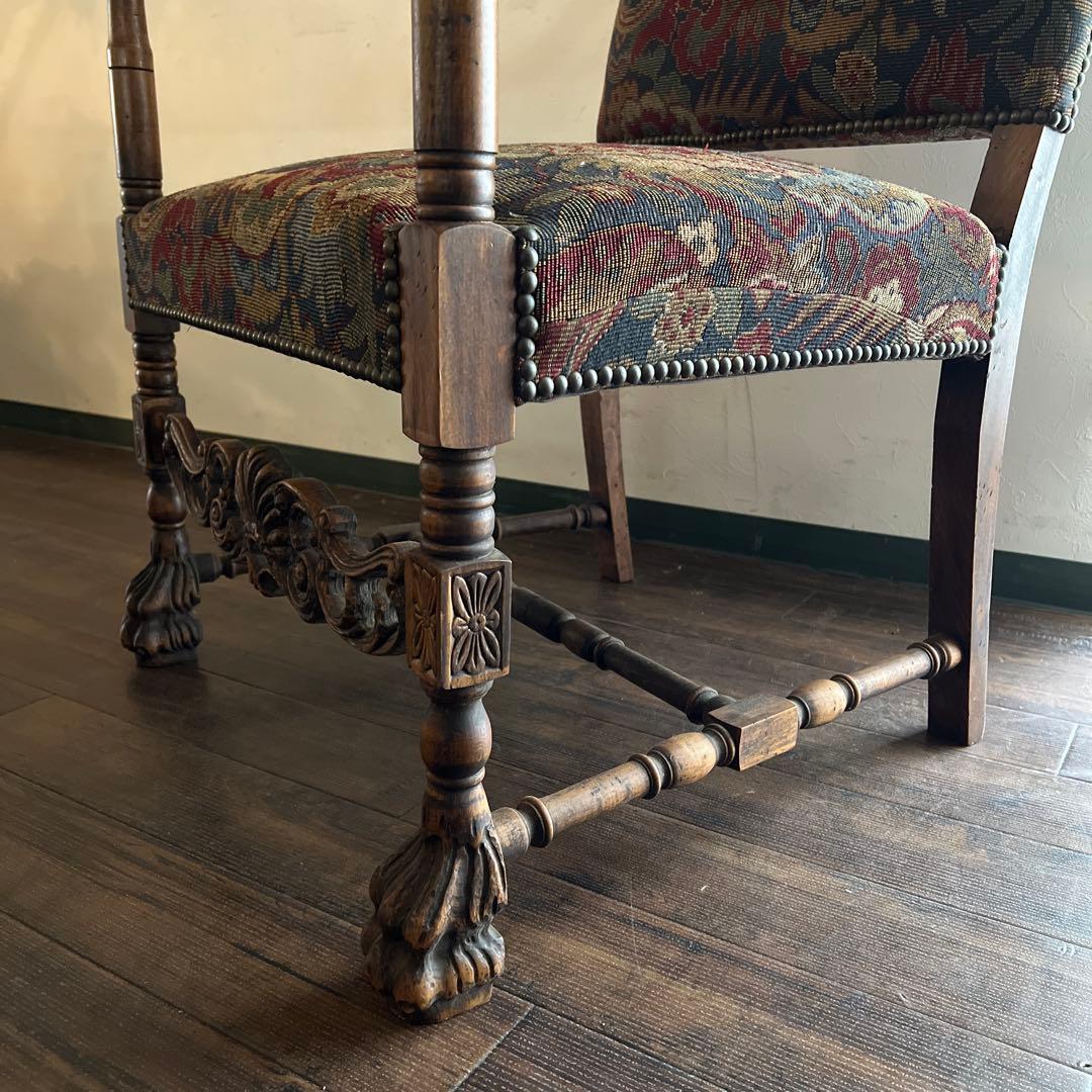 k207r124 神戸家具 カーヴィングアームチェア 英国アンティーク 彫刻装飾