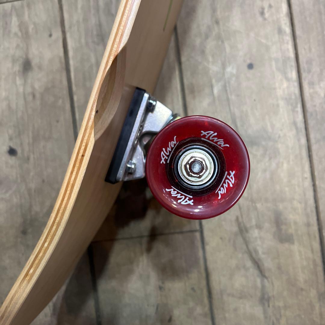 アルバ　ALVA スケートボード コンプリート 見本品　定価33000円