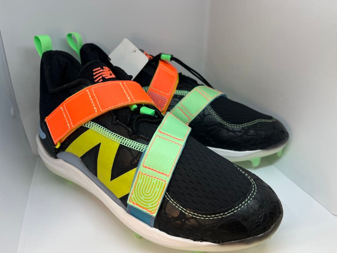 【最終価格12/30終了】新品 ニューバランス 限定ポイントスパイク 27.5