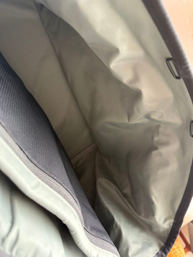 アクセサリー BROMPTON METRO BAG MESSENGER 23L