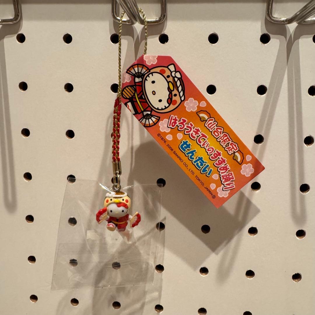 ご当地キティストラップなど100個セット