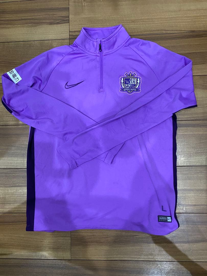 サンフレッチェ広島　支給品　ハーフジップジャージ