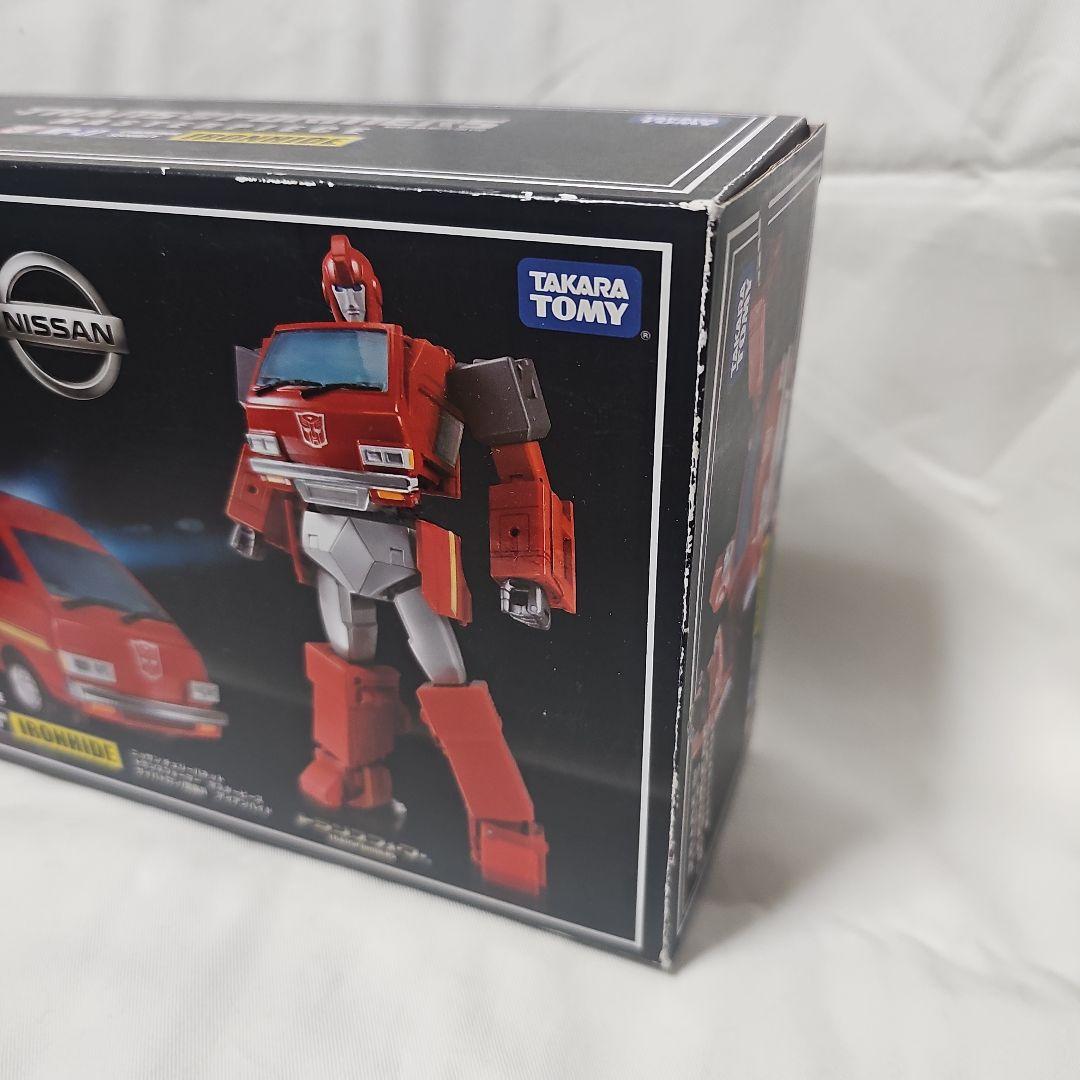 トランスフォーマー　マスターピース　MP-27 アイアンハイド