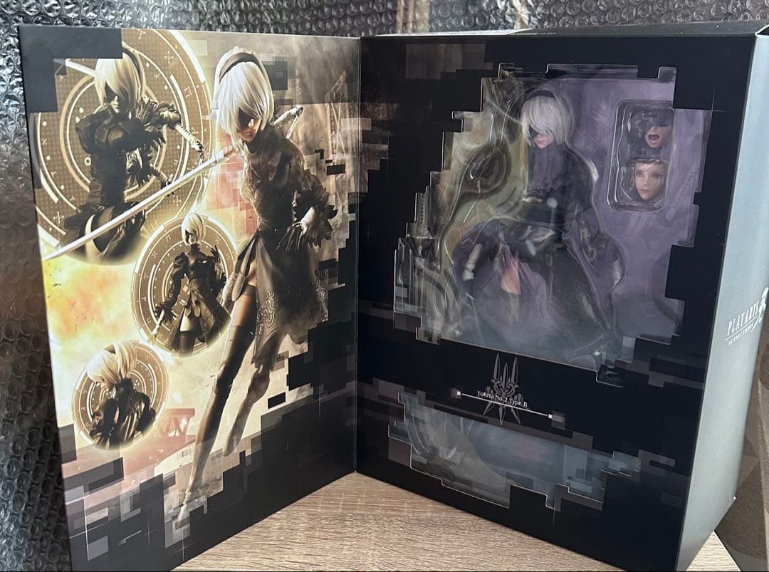 ＜ヨルハ 二号 DX版＞ニーア オートマタ PLAY ARTS改 【オマケ付き】