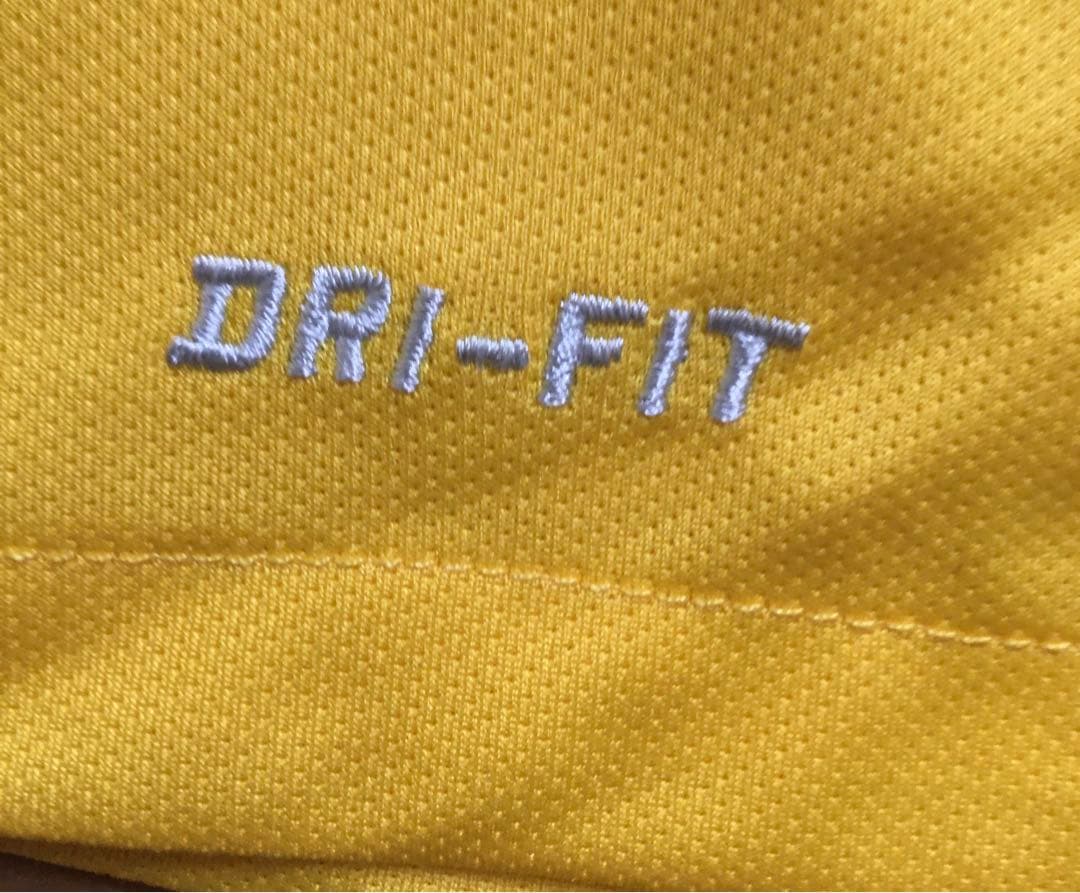 【美品】2014 FIFA W杯サッカーブラジル代表ネイマール10番ユニフォーム