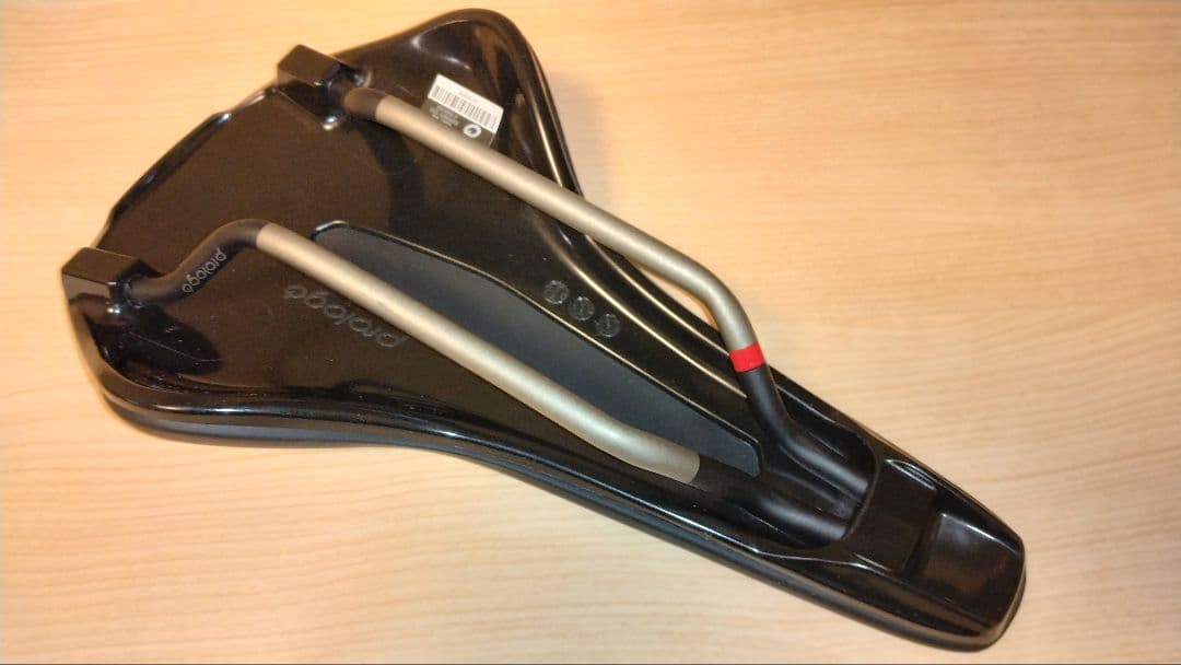 Prologo Nago プロロゴ ナゴR4 Tirox サドル