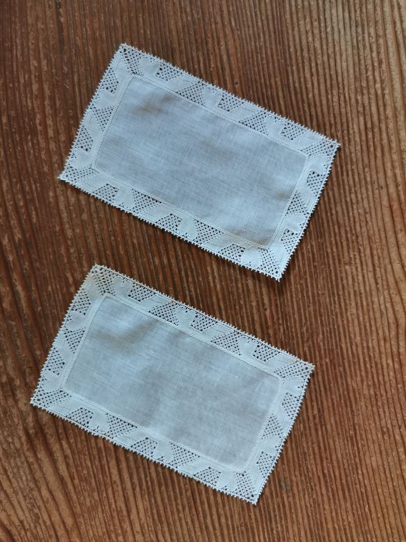 アンティーク フランダースレース 花頭を垂れた薔薇スクエアドイリー ティータオル