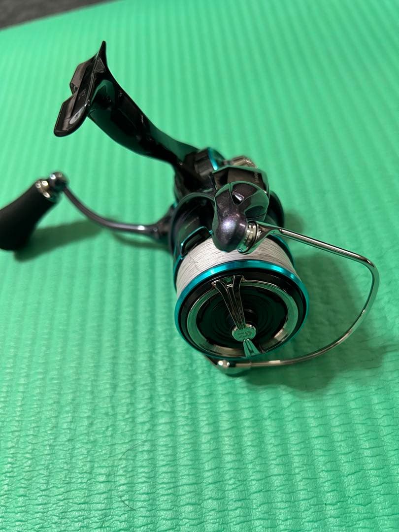 ダイワ エメラルダス RX LT2500 スピニングリール