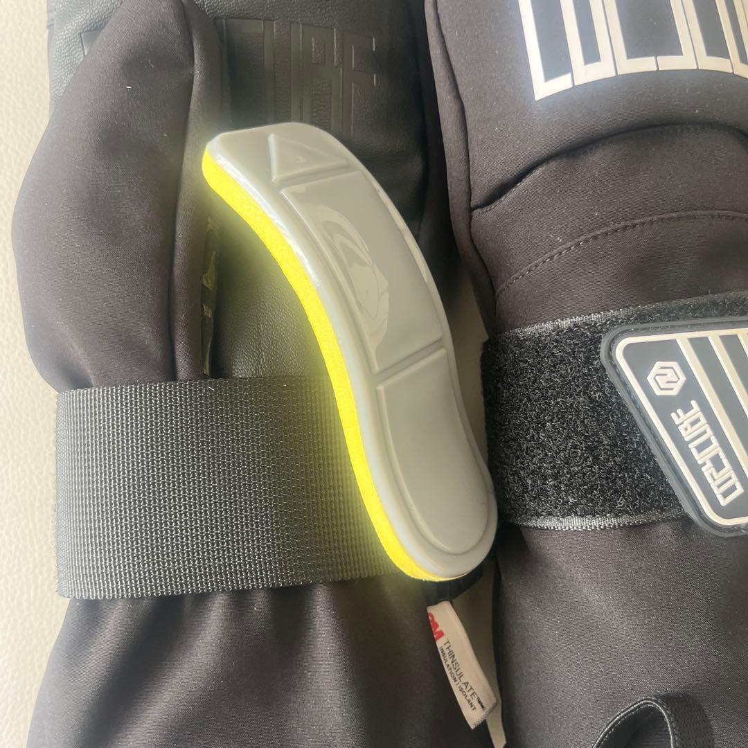 COZYCUBE ブラック ミトンスタイルグローブ　大人子供用リストガード付き