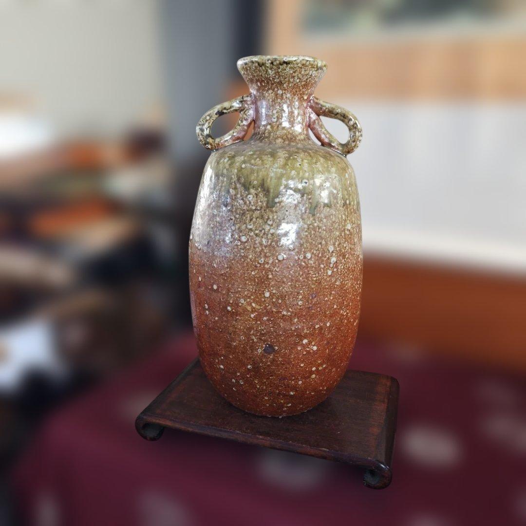 陶器の持ち手付き壺 緑と茶色のグラデーション