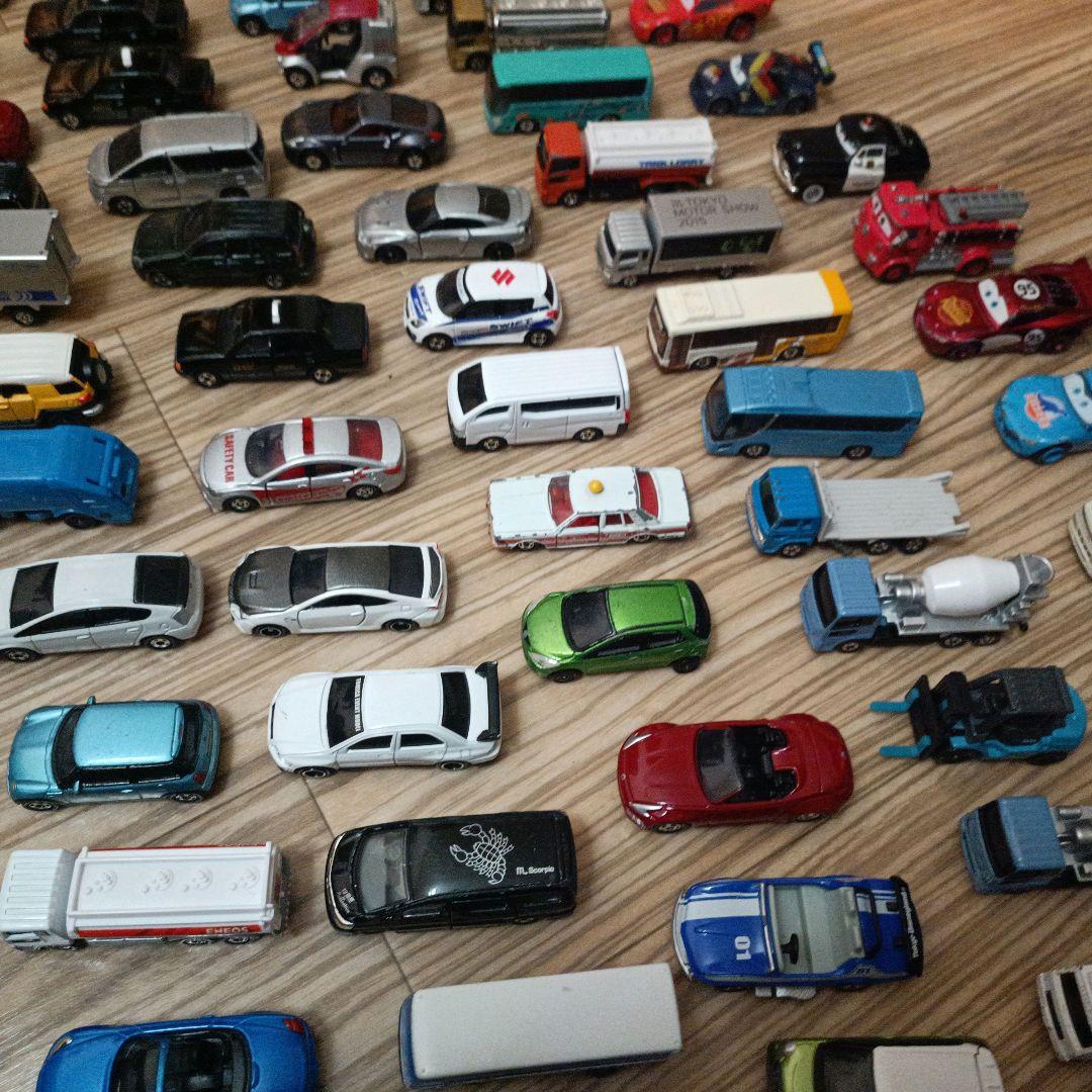 トミカ 約70台 セット　カーズ、セドリックタクシー、東京ディズニーリゾート他