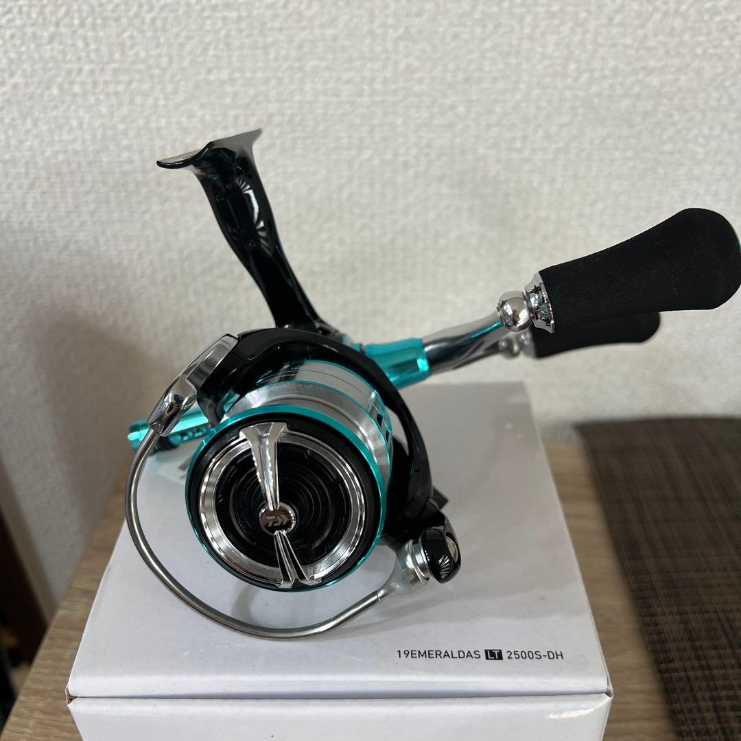 エメラルダスLT 2500S-DH リール スタンド付