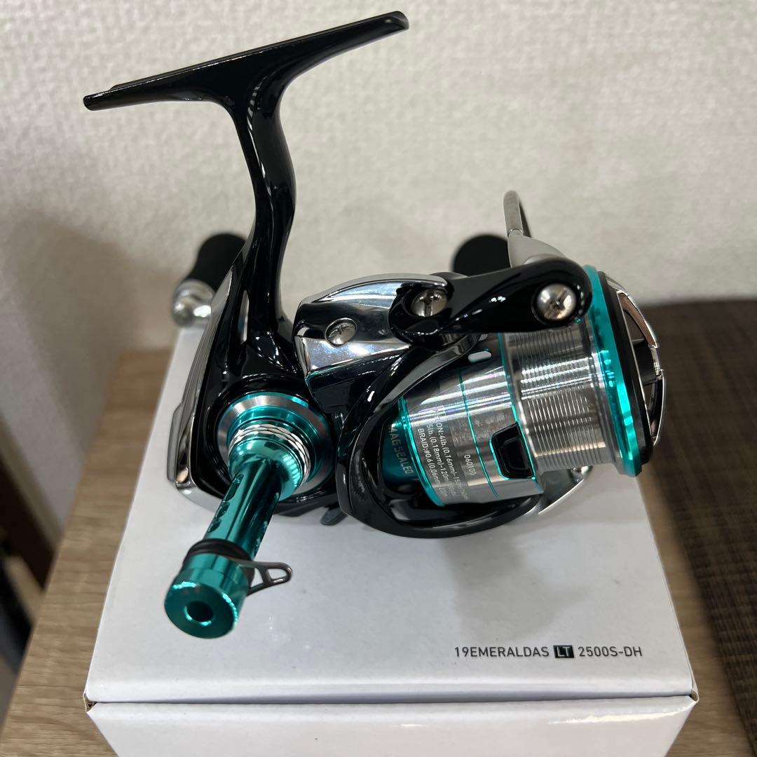 エメラルダスLT 2500S-DH リール スタンド付