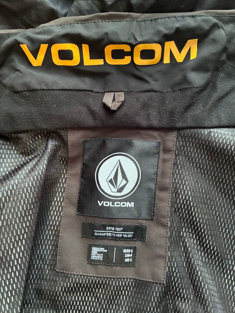 ※値下げ中　ボルコム スノボ ウェア ジャケット S GORE-TEX