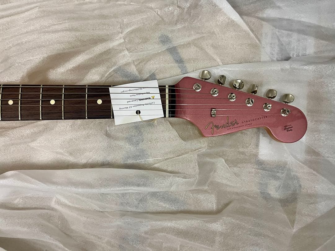 Fender Char Stratocaster Burgundy Chaモデル