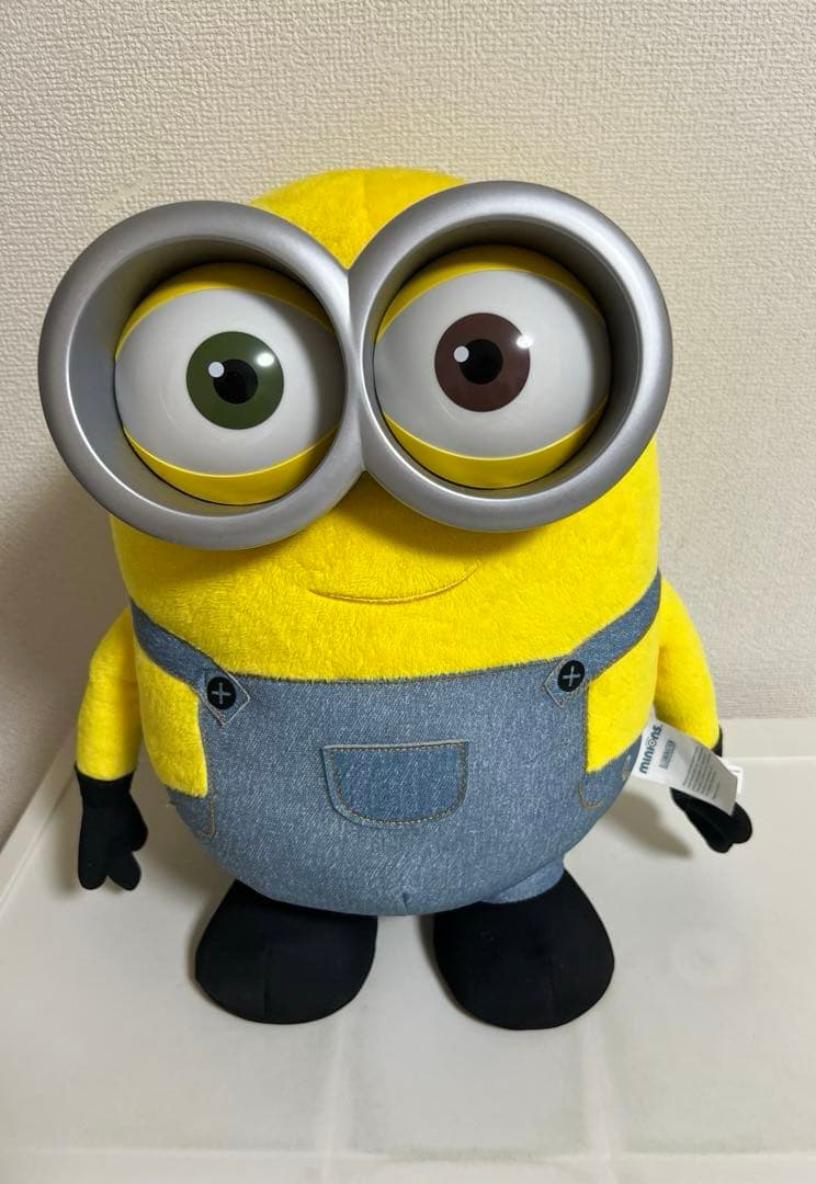 ミニオンズぬいぐるみ（喋る、目が光ります）