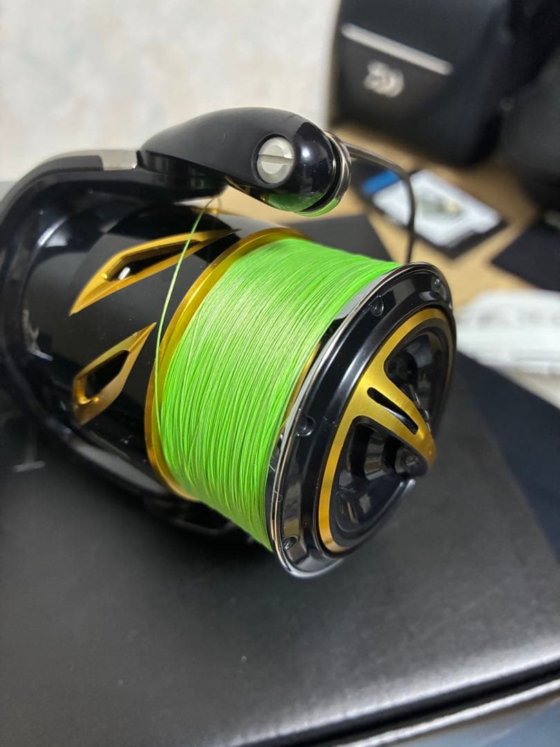 STELLA SW4000XG スピニングリール