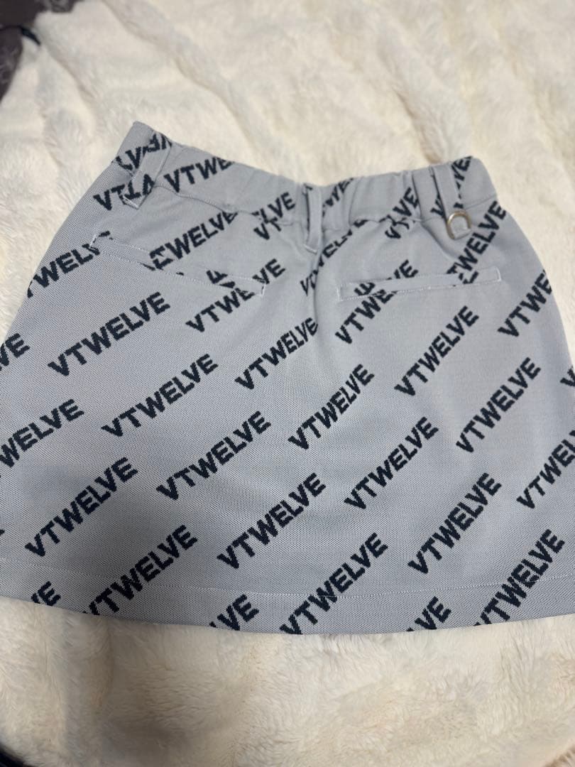 V12 ロゴミニスカート