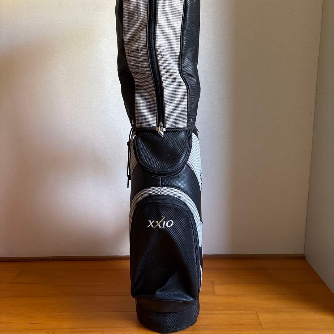 ゼクシオ XXIOキャディバッグ フード付き