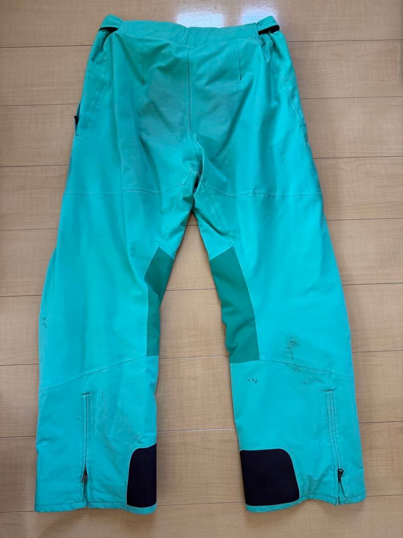 オンヨネ　ONYONE スキーウェアデモチーム　O（ジャケット）/パンツ（XO）