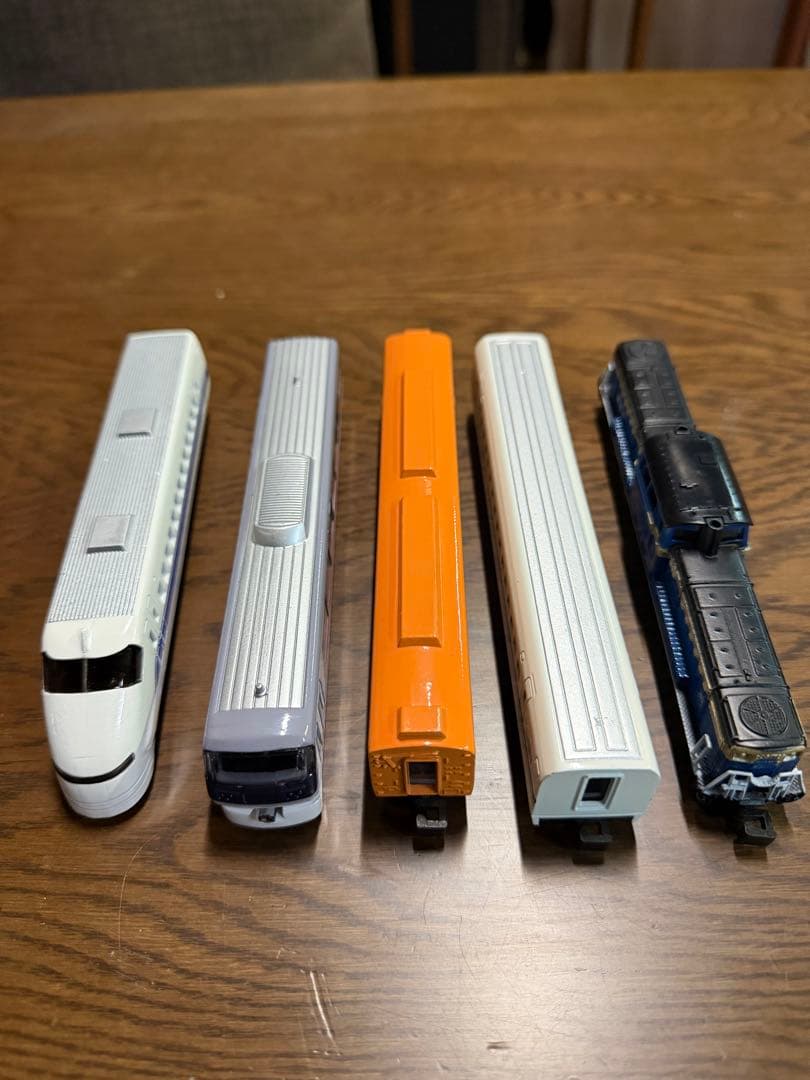 トレーン　Nゲージ鉄道模型セット 収納ケース付き