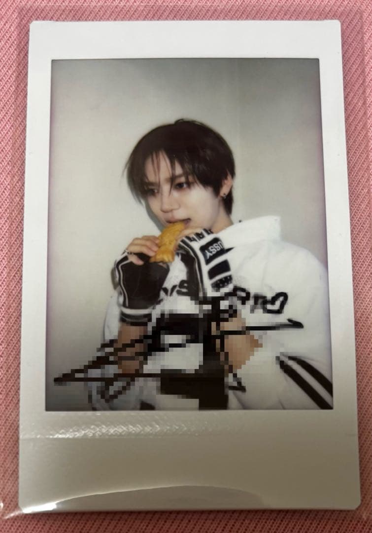 NouerA ヌエラ ヒョンジュン 直筆サイン入り ポラロイド　チェキ