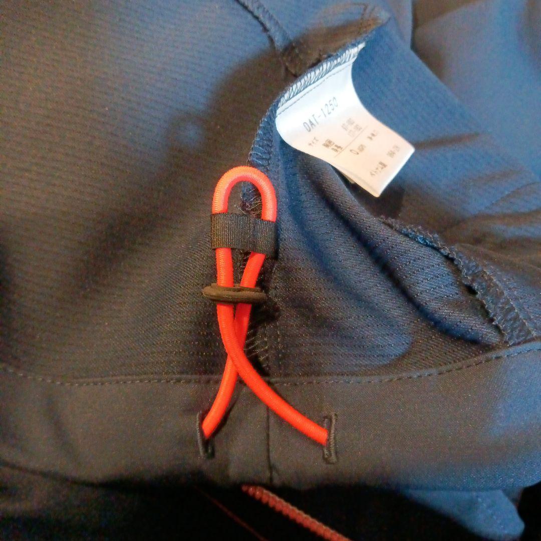 DESCENTEデサント　新品未使用☆ウインドブレーカー上下セット