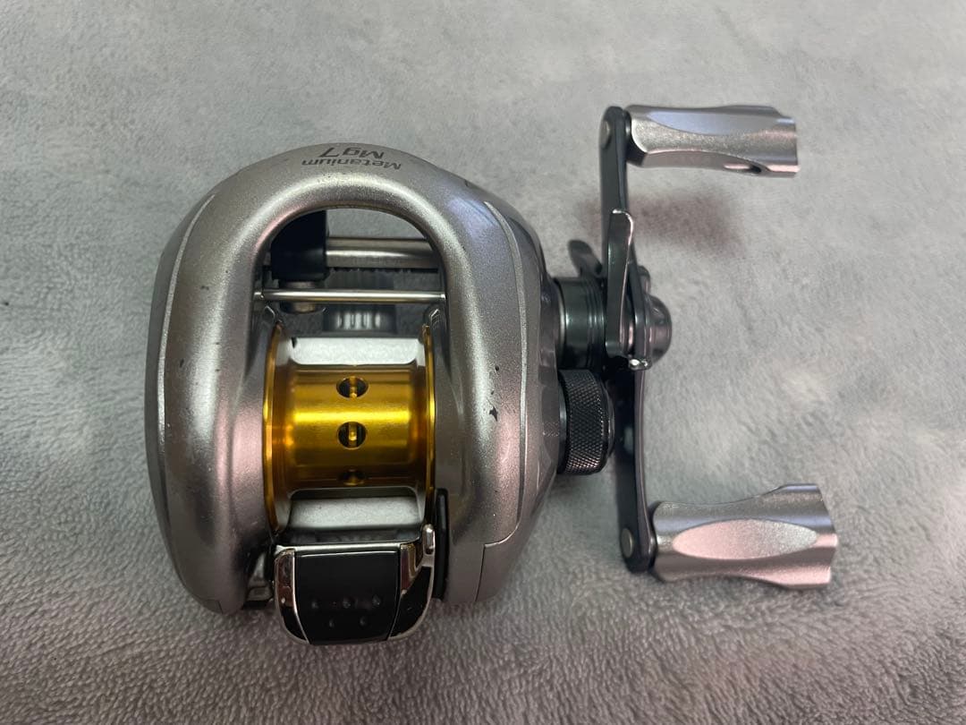 ☆肉団子☆メタニウムMG7 右巻き ハンドルノブ　リールカバーおまけ