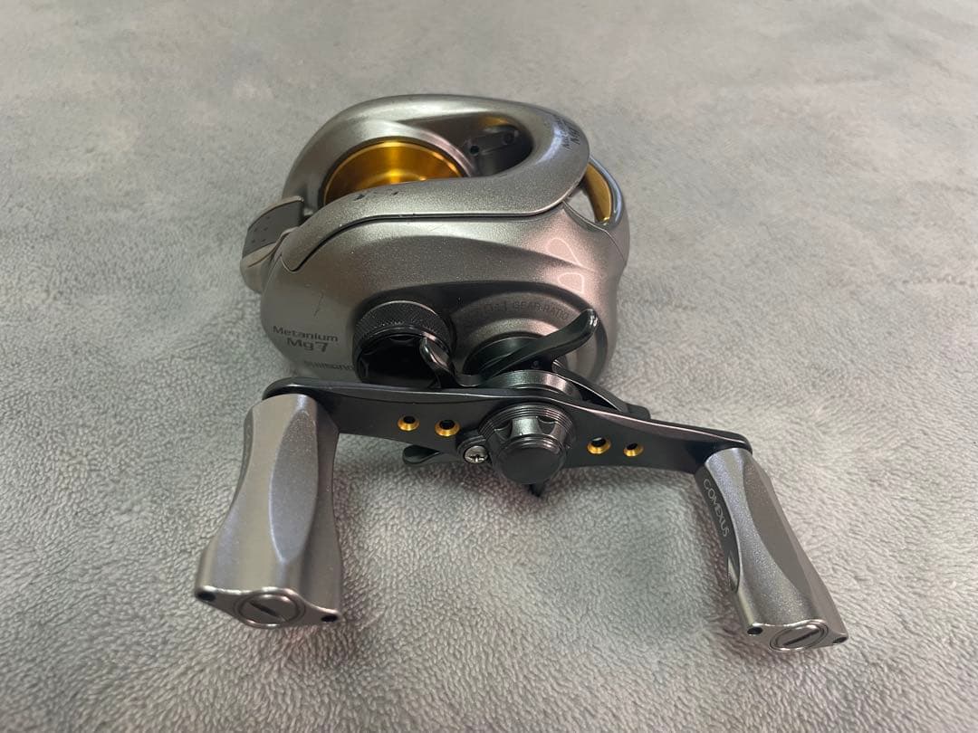 ☆肉団子☆メタニウムMG7 右巻き ハンドルノブ　リールカバーおまけ