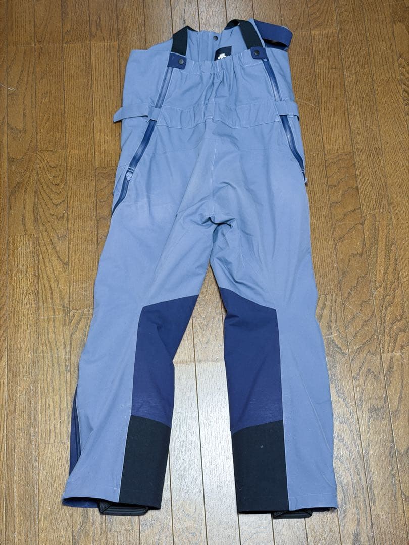 チームデサント　スキーウェア