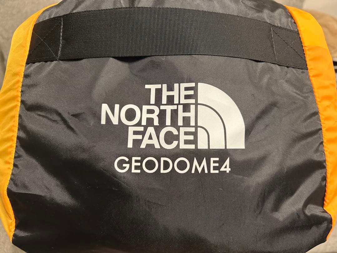 ②ノースフェイス　ドームテント　ジオドーム