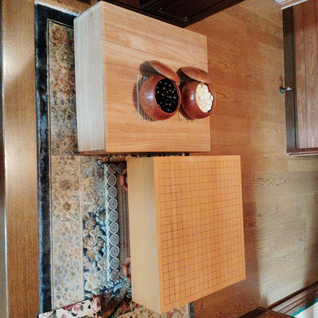 木製囲碁盤 大きめ 碁石2セット付き